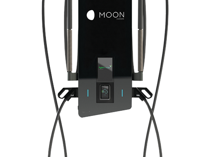 Зарядна станция POWER Charger 50 DC дисплей