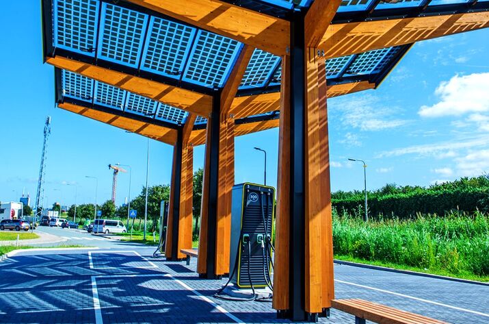 Заряден хъб за електромобили